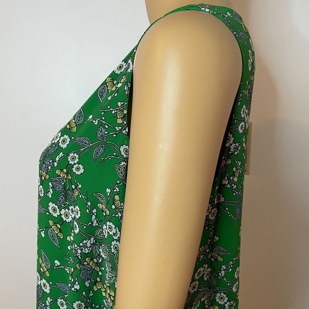 Kelly green sleeveless floral layered a line dress - Picture 12 of 12